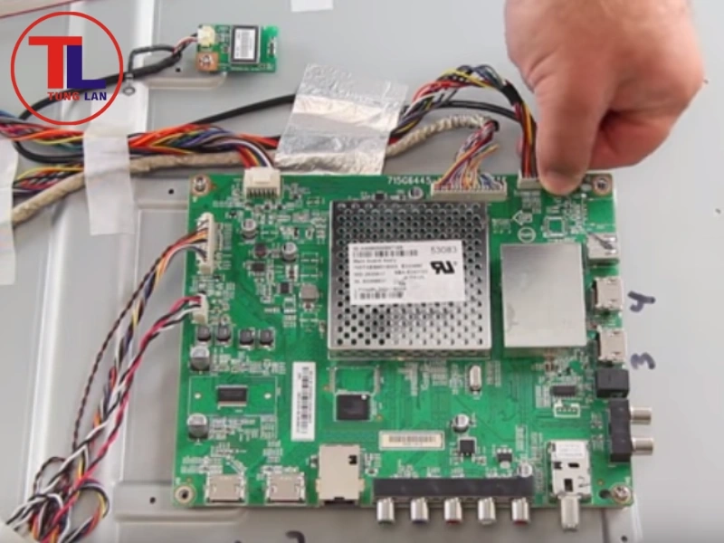 Quy trình xử lý tivi hư bo mạch tại Tùng Lan