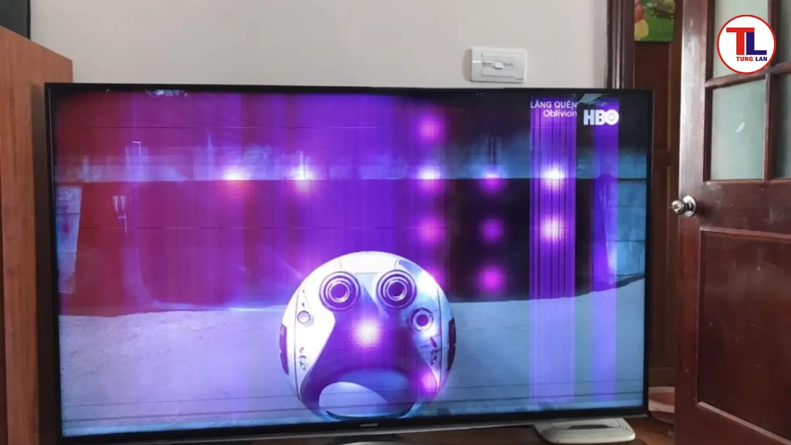 Dấu hiệu khi màn hình tivi LG bị tím