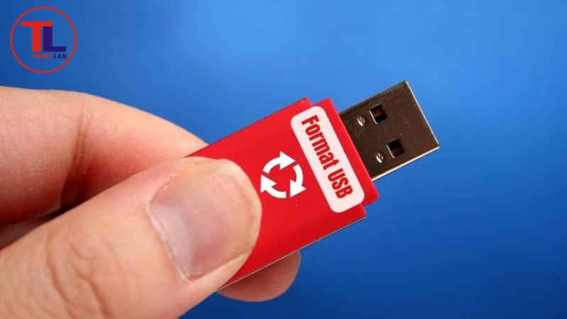 Kiểm tra định dạng của USB