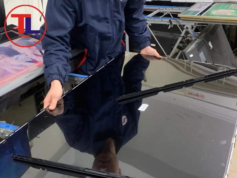 Tivi bị sét đánh có sửa được không? Sửa tivi bị sét đánh bao nhiêu tiền?