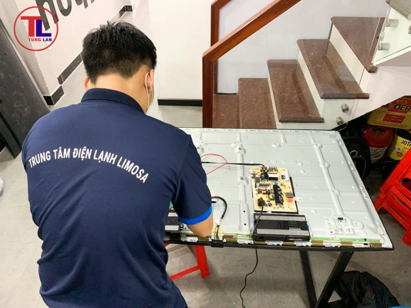 Quy trình sửa tivi Samsung không lên hình tại nhà