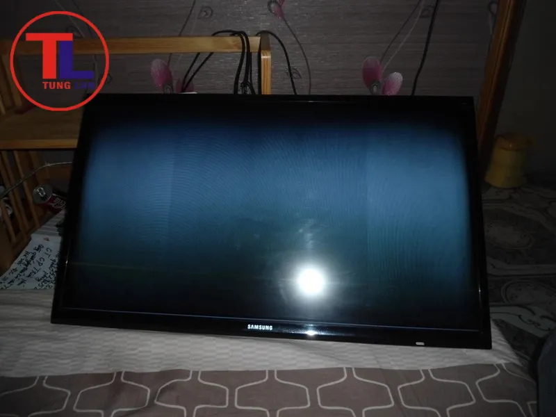 Top những dấu hiệu tivi bị đen màn hình