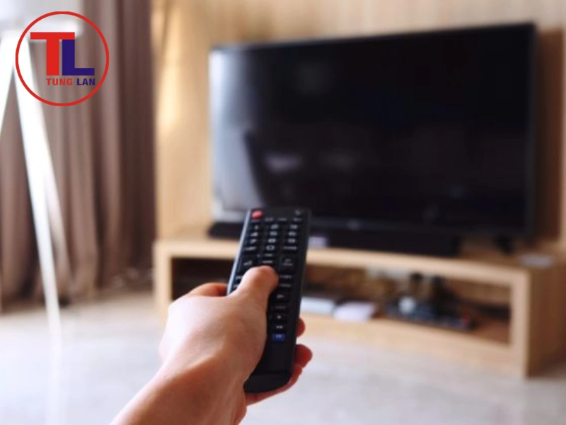 Tivi không hiển thị hình ảnh hoặc tự tắt bật liên tục