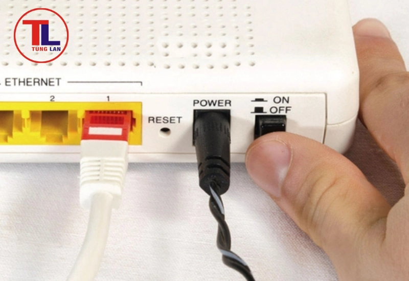 Khởi động lại Router/Modem wifi