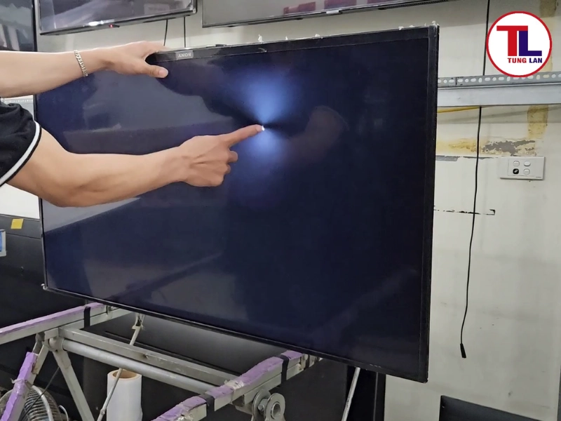 Hỏng đèn LED nền (Backlight)