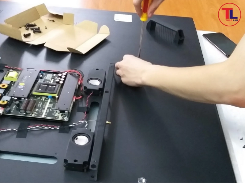 Bảng giá dịch vụ sửa tivi tại Long Biên