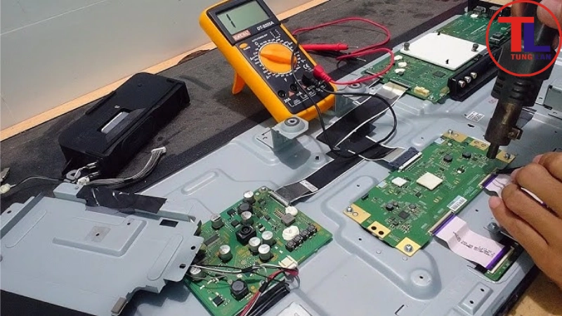 Bo mạch T-con (Timing Control) nằm ở đâu và có vai trò gì