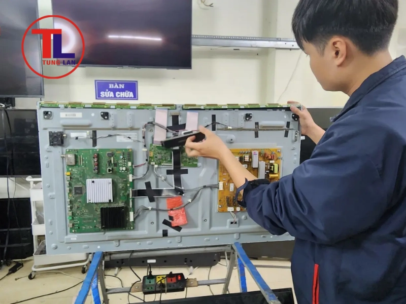 Khi được khách hàng đồng ý, chúng tôi sẽ tiến hành sửa chữa