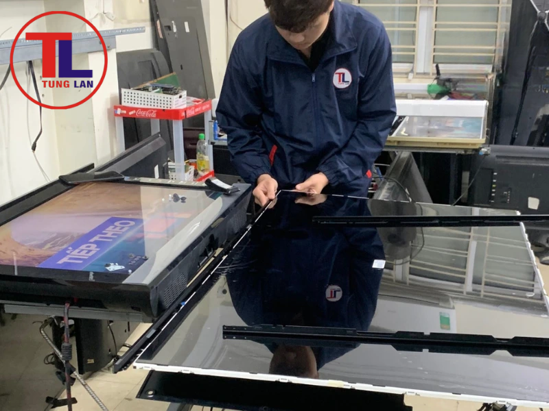 Sửa chữa tivi nếu còn mới hoặc giá trị cao