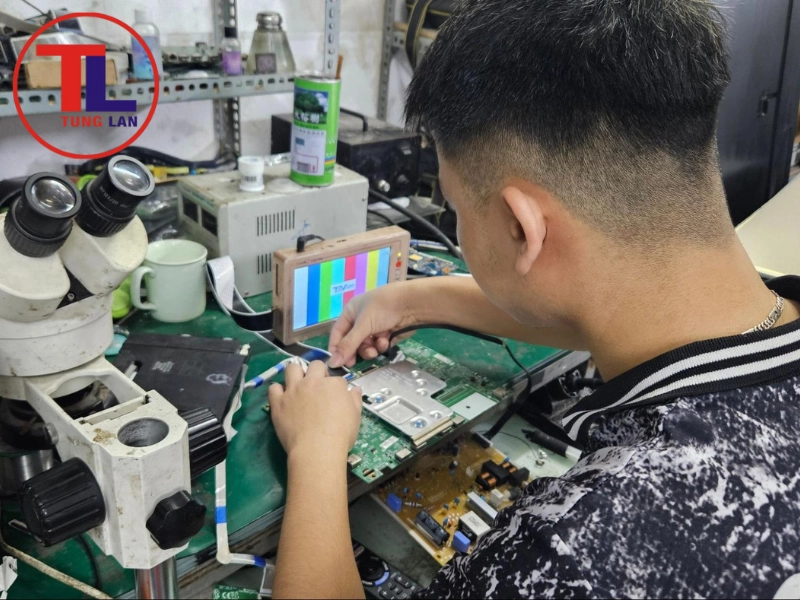 Hỏng hóc linh kiện bên trong (Tụ, điện trở, bóng bán dẫn...)