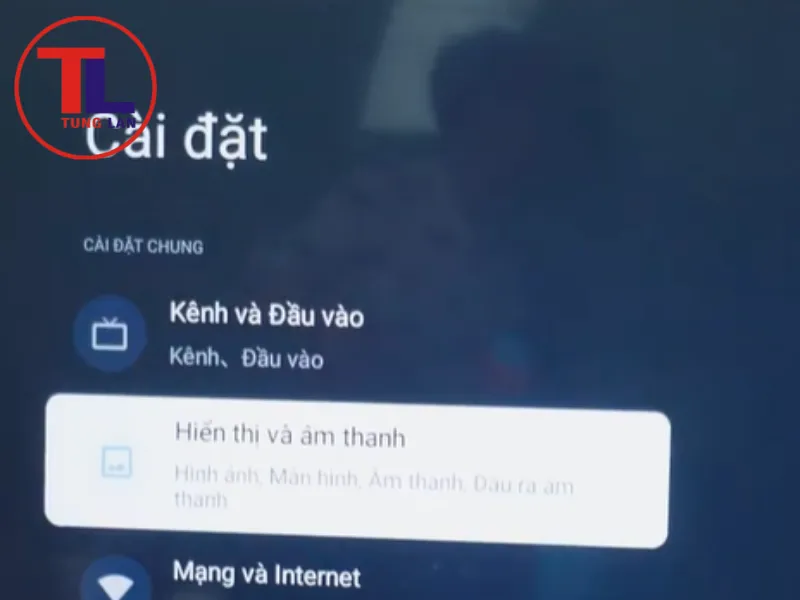 Lỗi thông số hình ảnh khiến tivi hiển thị không chuẩn.