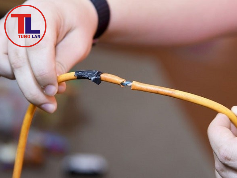 Kiểm tra nguồn điện và dây cáp
